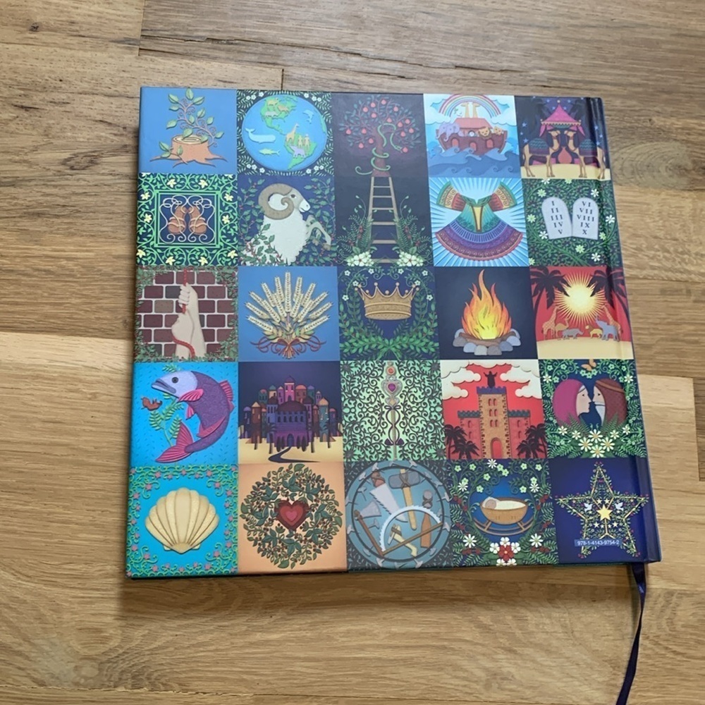 Unwrapping the Greatest Gift by Ann Voskamp A Family Celebration Christmas Book - Picture 3 of 12
